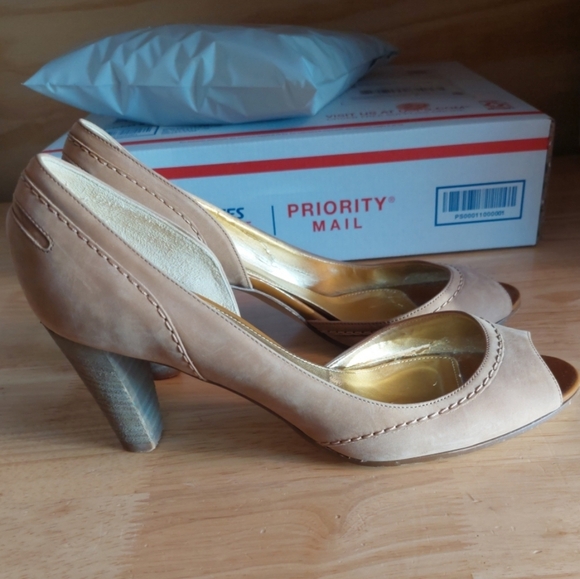J.Crew Peep Toe Nubuck Tan Leather Heels Made In Italy 9 - Picture 2 of 9